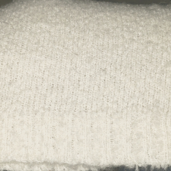 💛5 for 20💛Cablela's White Super Soft V - Neck Tunic - Picture 6 of 8